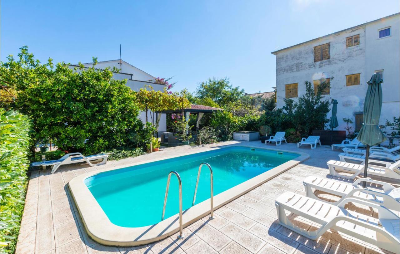 Stunning Apartment In Kastel Stari With Wifi Kaštela エクステリア 写真