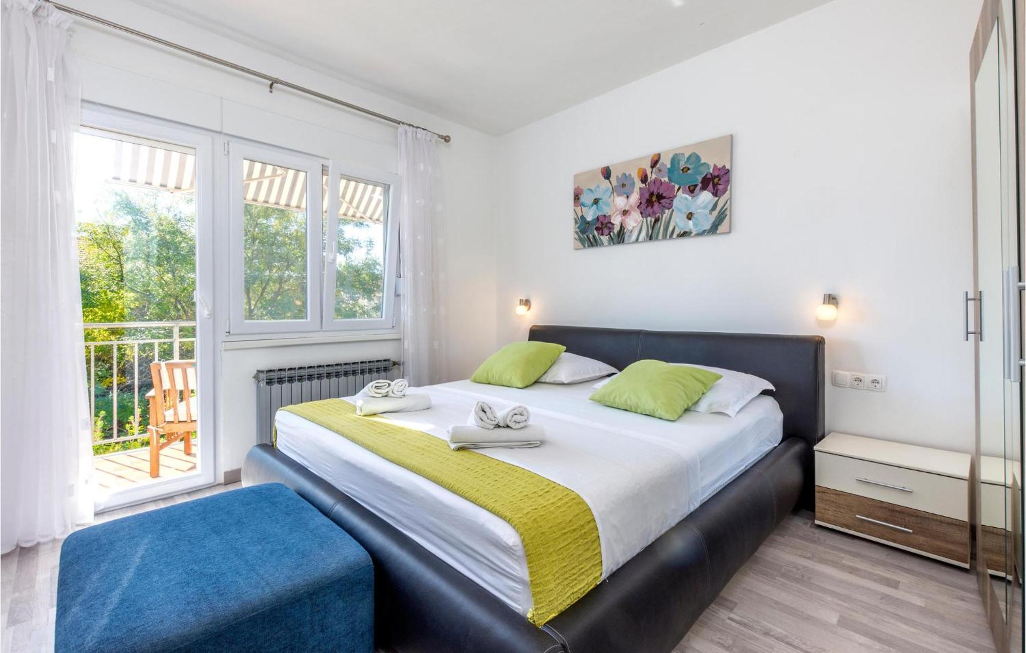 Stunning Apartment In Kastel Stari With Wifi Kaštela エクステリア 写真