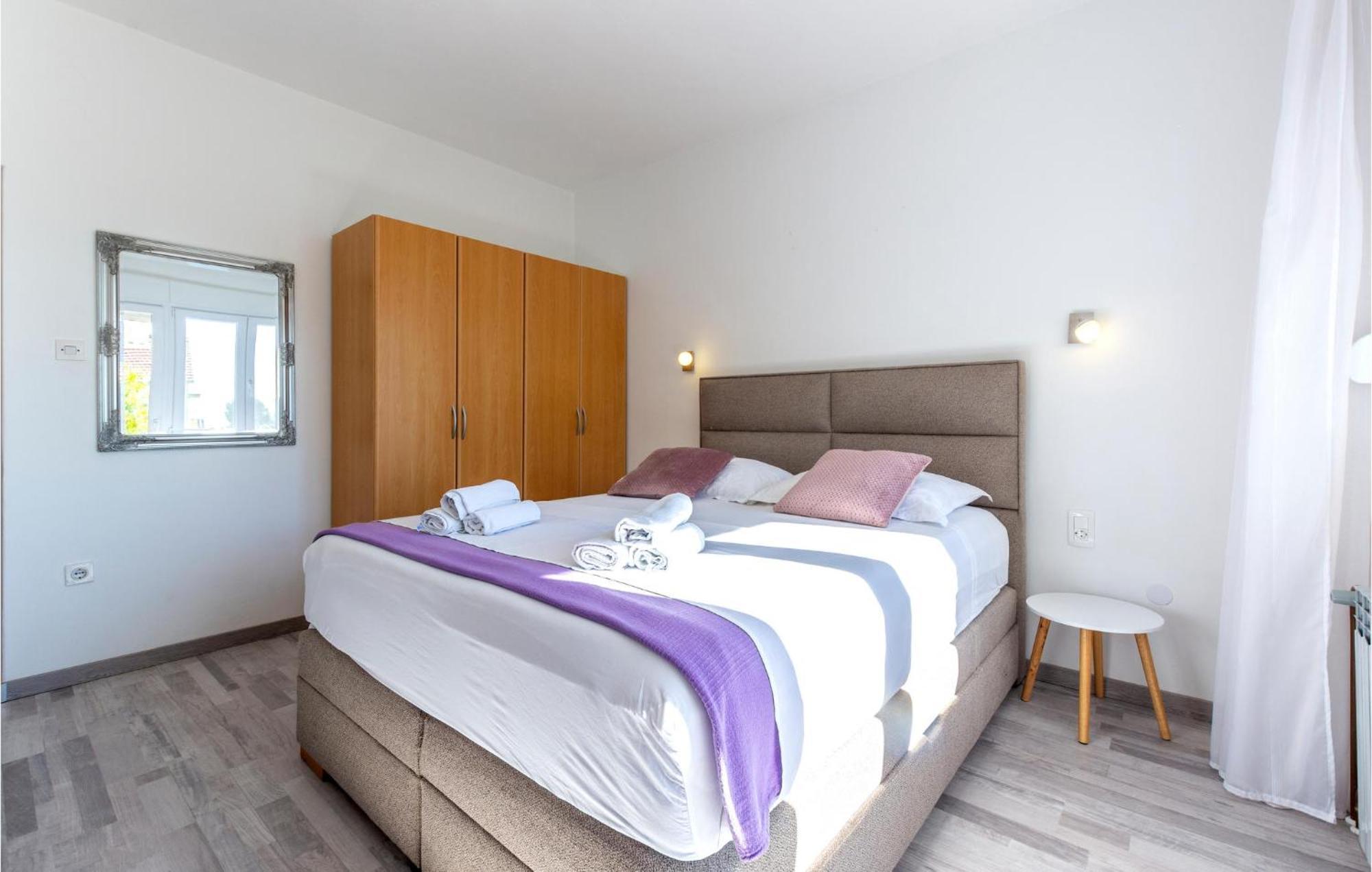 Stunning Apartment In Kastel Stari With Wifi Kaštela エクステリア 写真